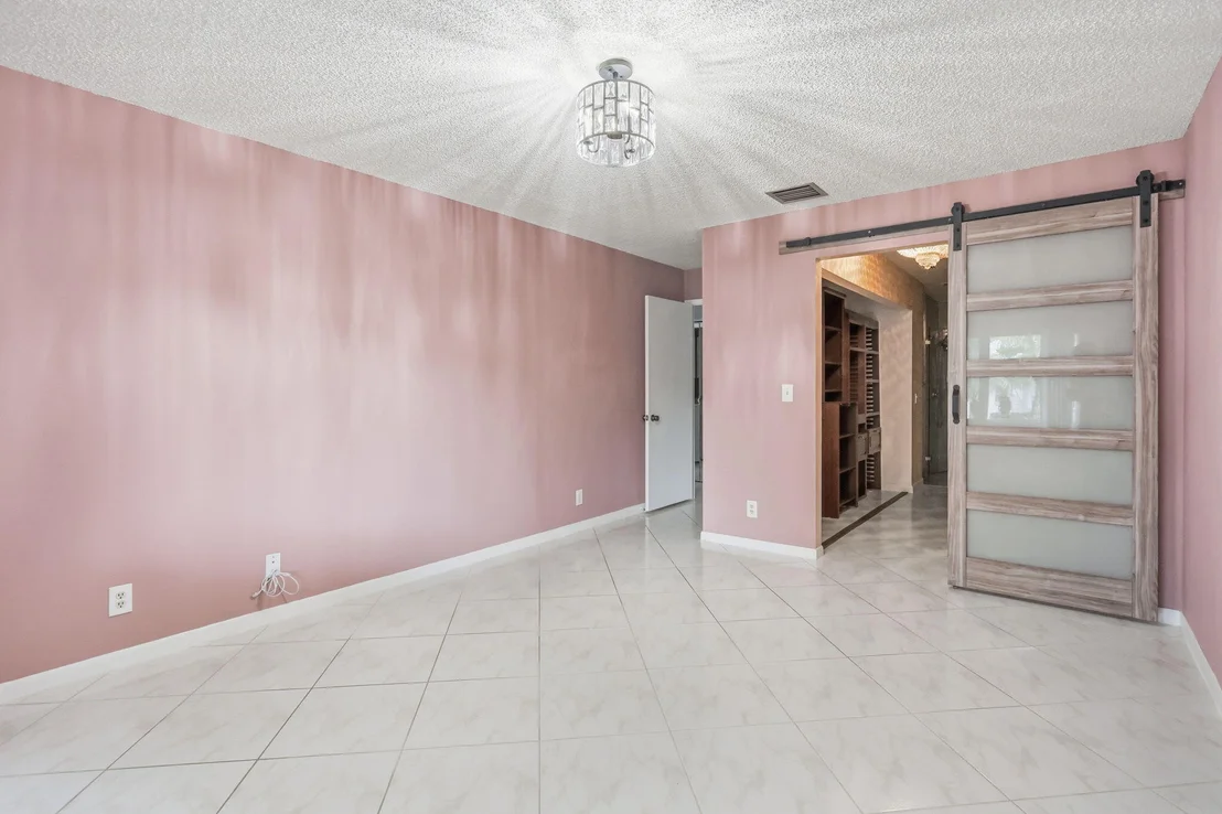 Photo of 8621 Jasmine Way