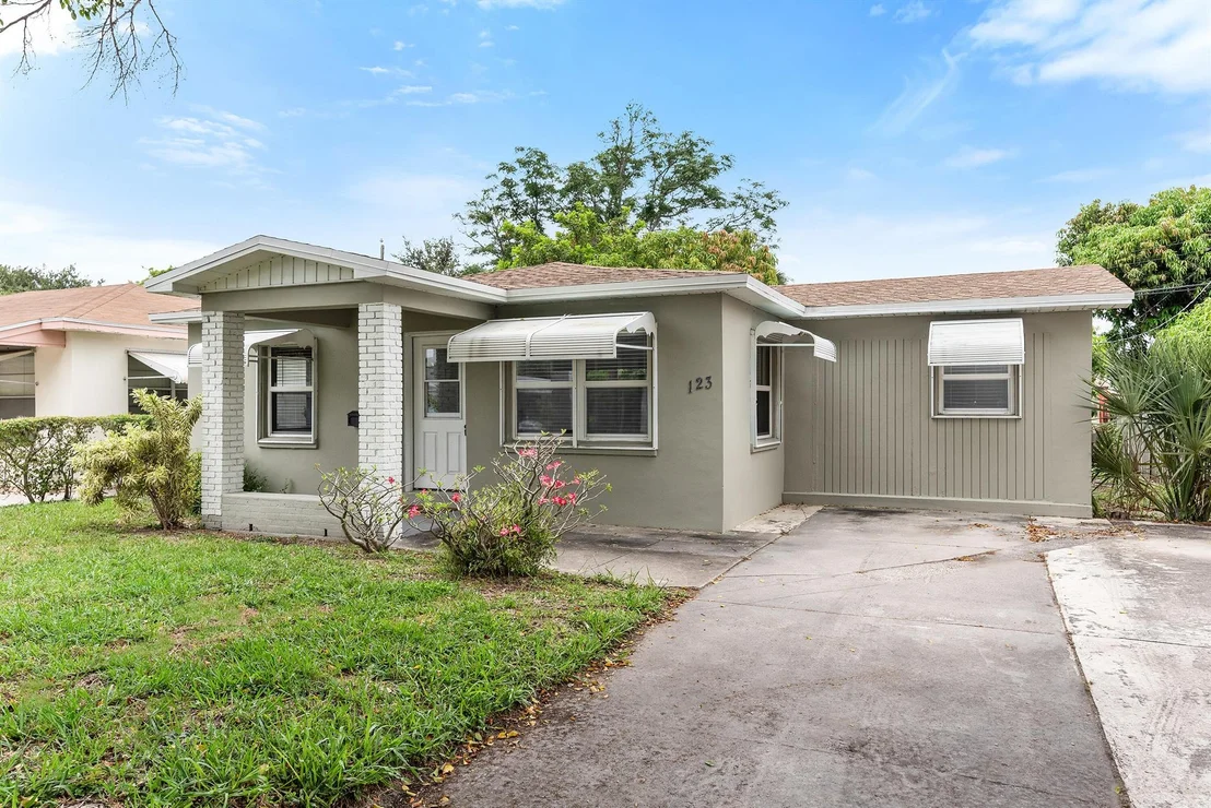 Photo of 123 Silver Beach Road