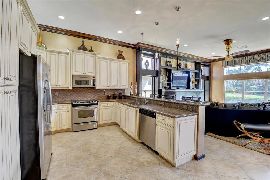 Photo of 7204 Twin Falls Drive