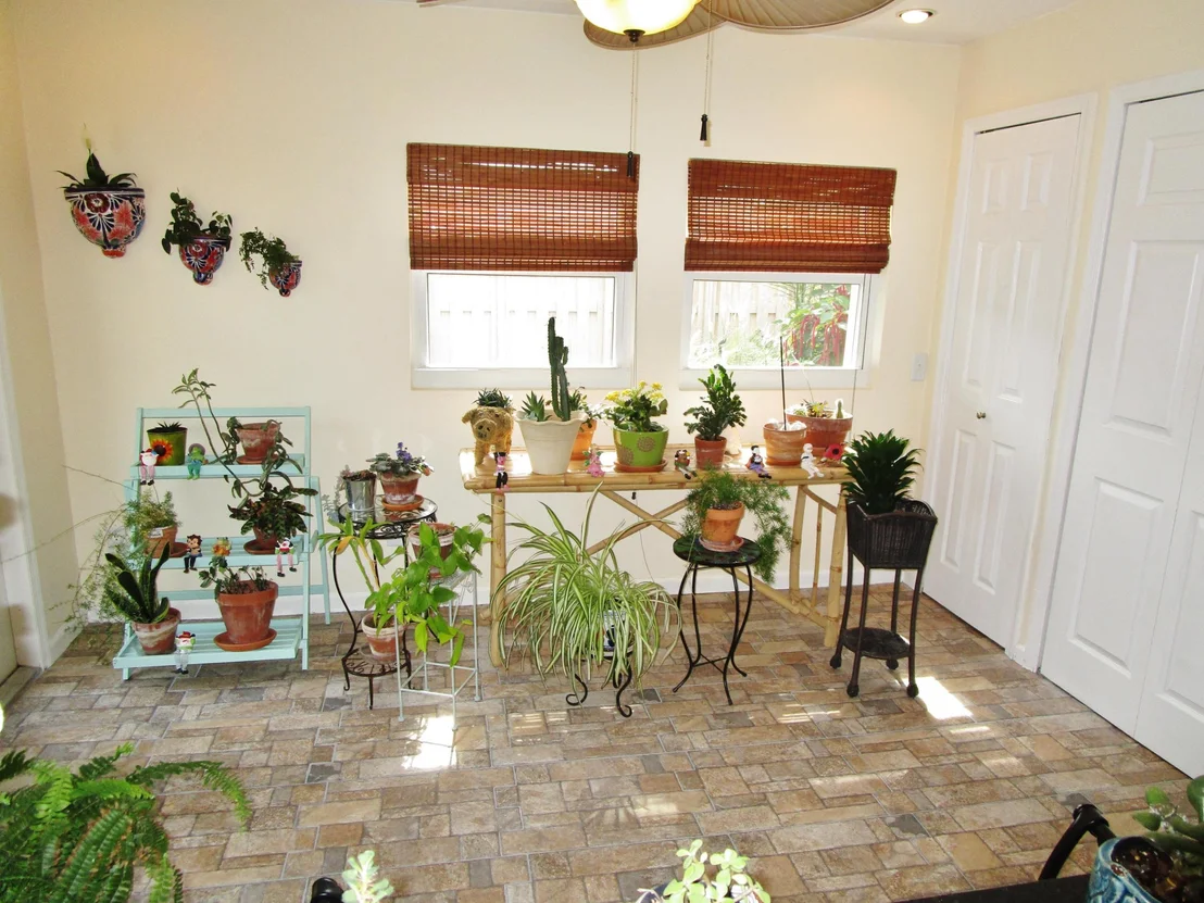 Photo of 1005 NW 68th Terrace