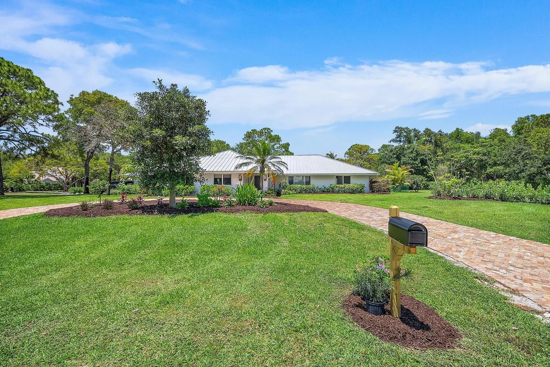 Photo of 6799 Imperial Woods Road
