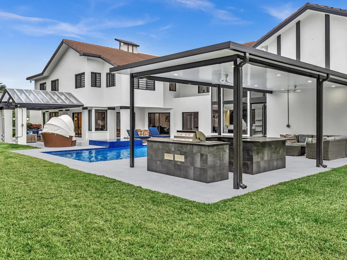 Photo of 525 Sandpiper Way