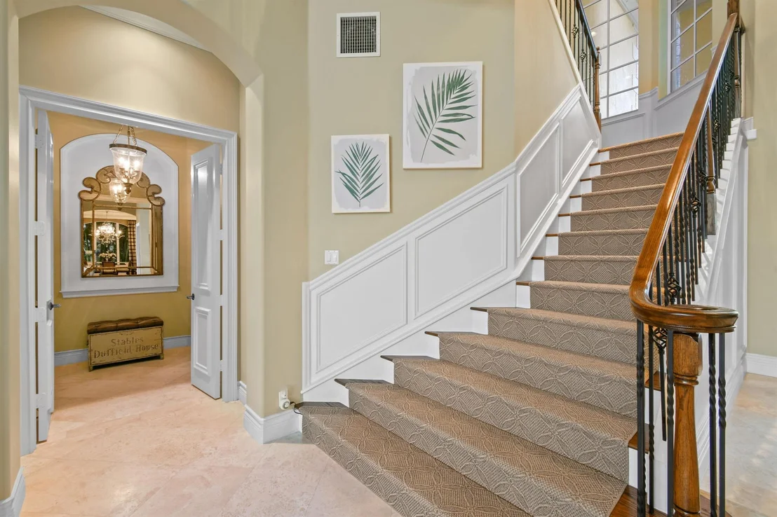 Photo of 615 Hermitage Circle