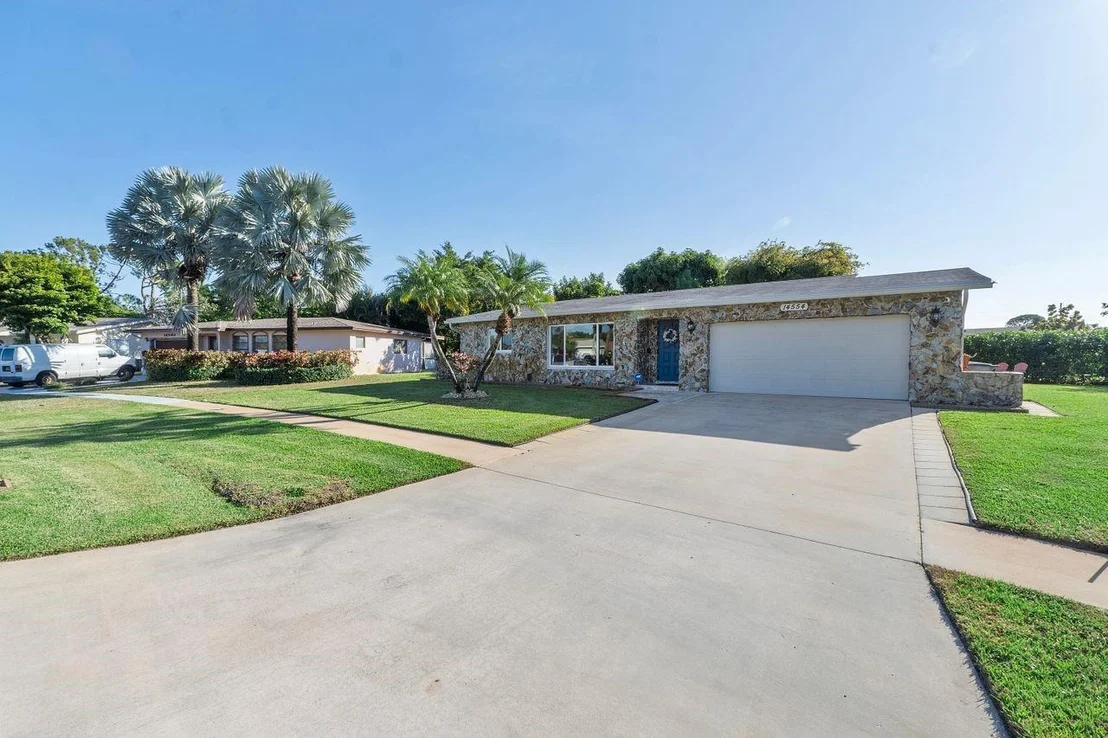 Photo of 14554 Springside Lane