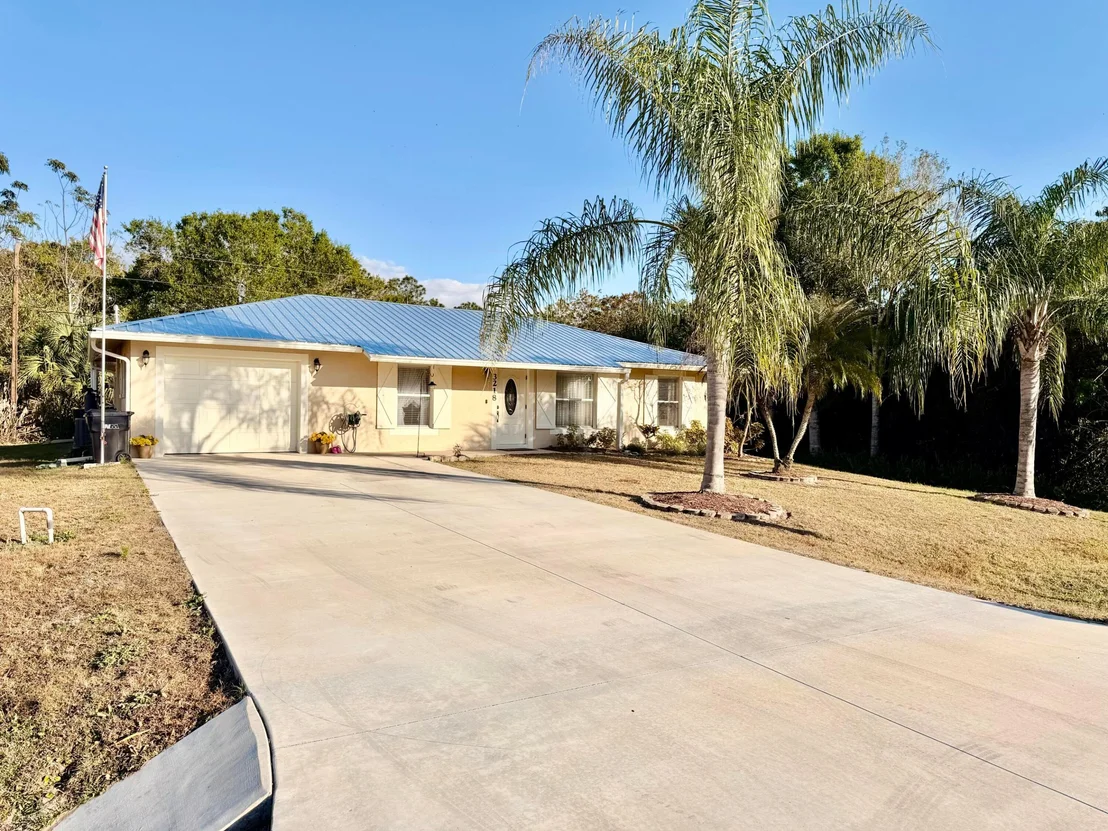 Photo of 3218 NW 33rd Avenue