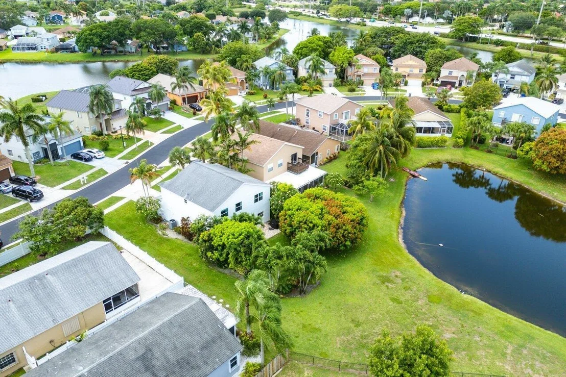 Photo of 6321 Lansdowne Circle