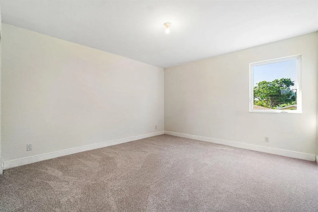 Photo of 667 Eagle Circle