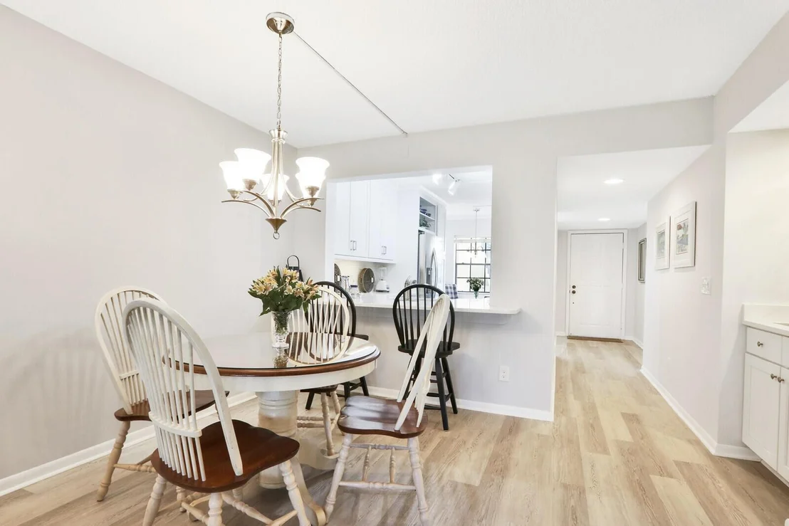 Photo of Unit A at 501 Pinecrest Circle