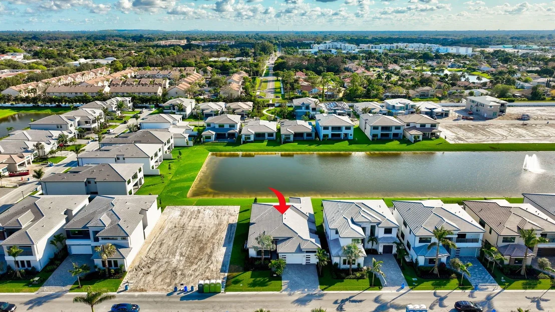 Photo of 9452 Riverside Park Drive