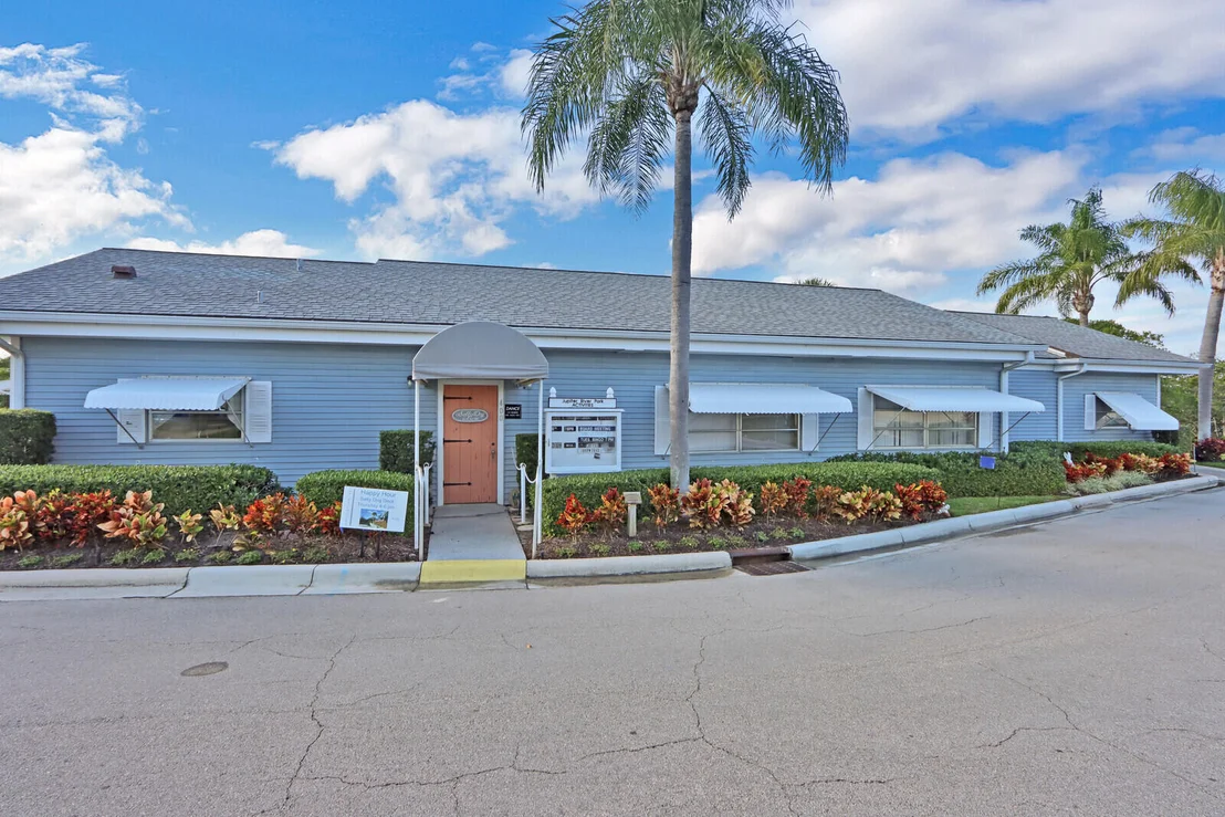 Photo of Unit 49 at 400 N A1a