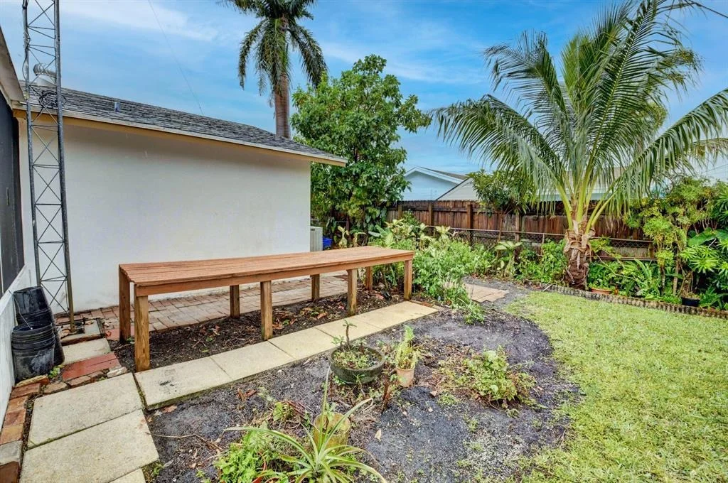 Photo of 1036 Coral Drive