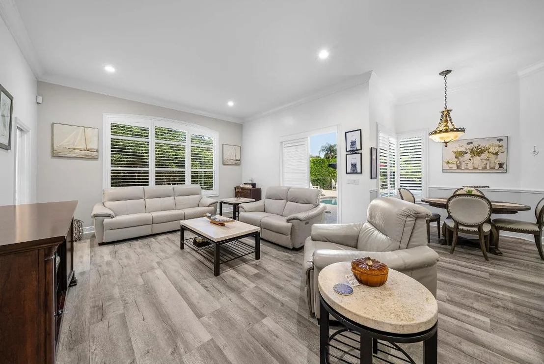 Photo of 18670 SE Lakeside Way