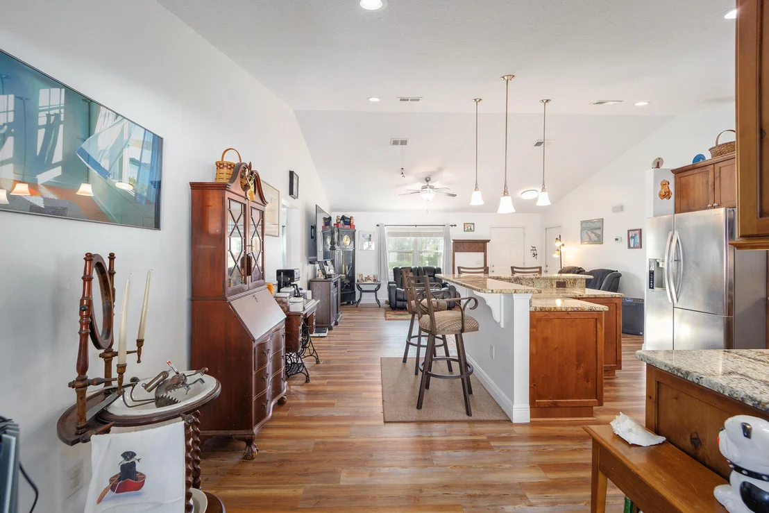 Photo of 7191 Hemlock Road