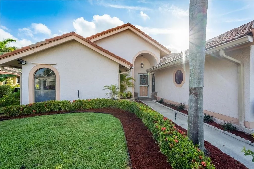 Photo of 5263 Helene Circle