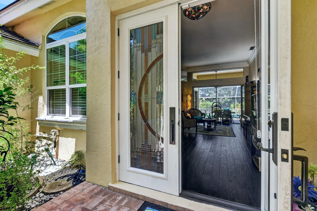 Photo of 153 N River Drive E