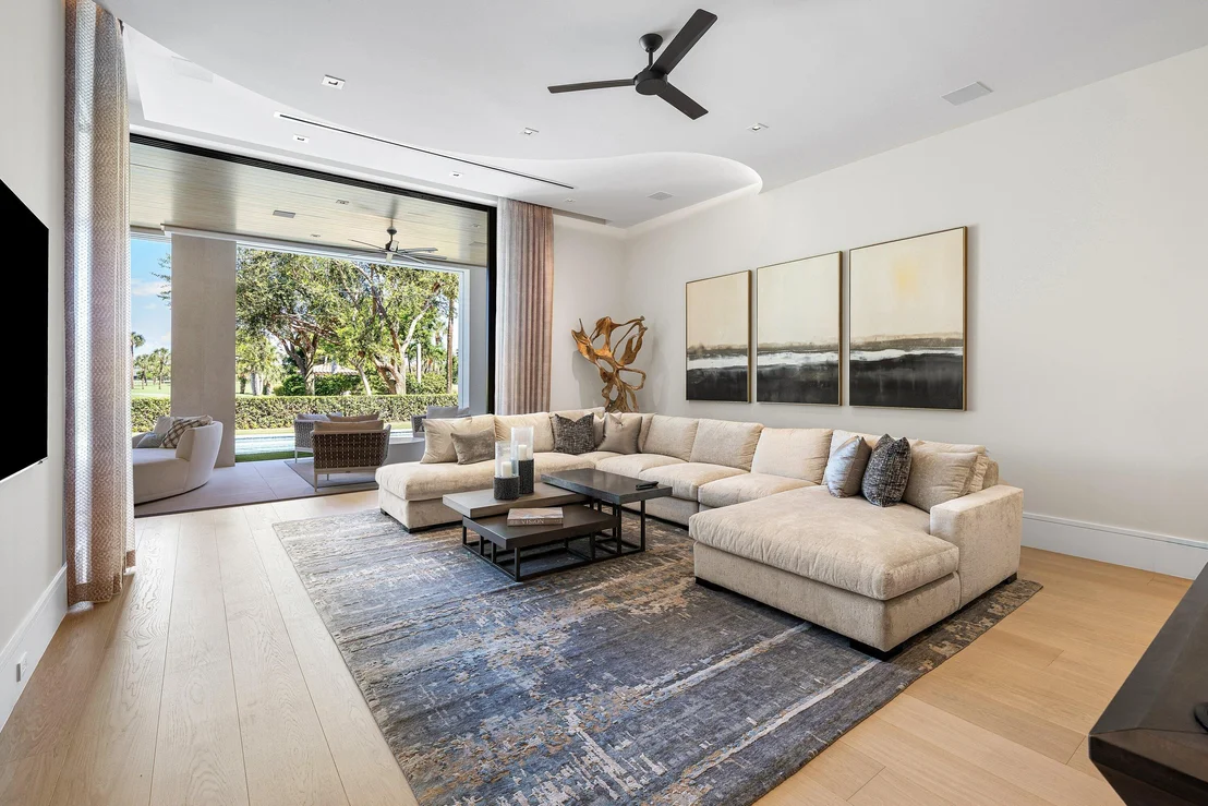 Photo of 471 ROYAL PALM Way