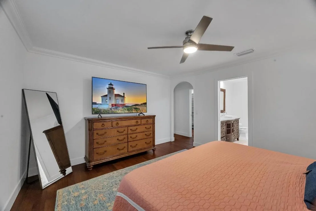 Photo of 924 Pompano Drive