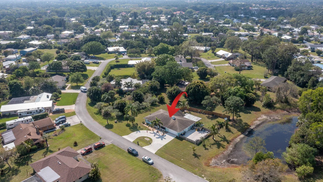 Photo of 5580 SE Paramount Drive