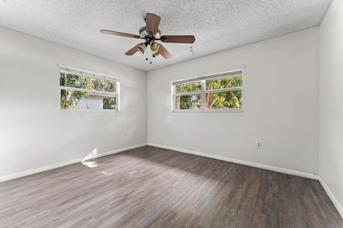Photo of 243 W Riverside Drive