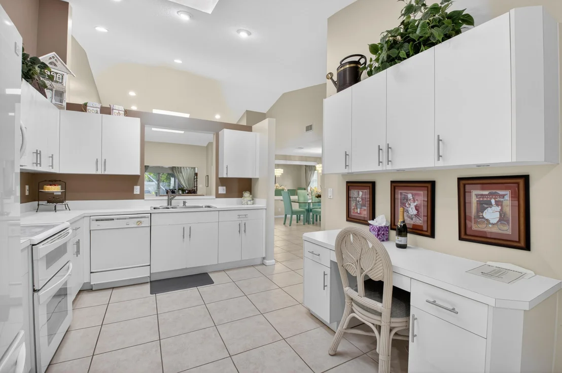 Photo of 5590 Royal Lake Circle
