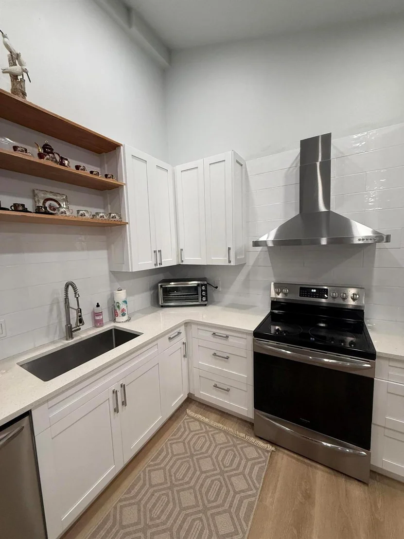 Photo of 5512 Eagle Lake Drive