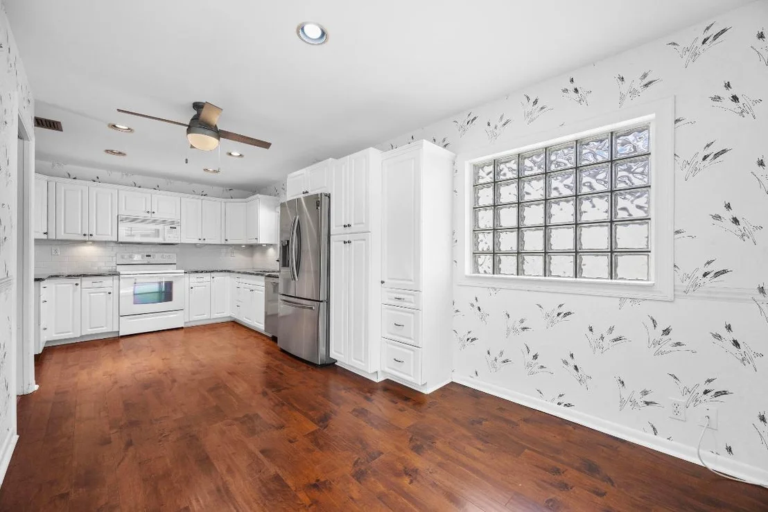 Photo of 7974 Cloverfield Circle