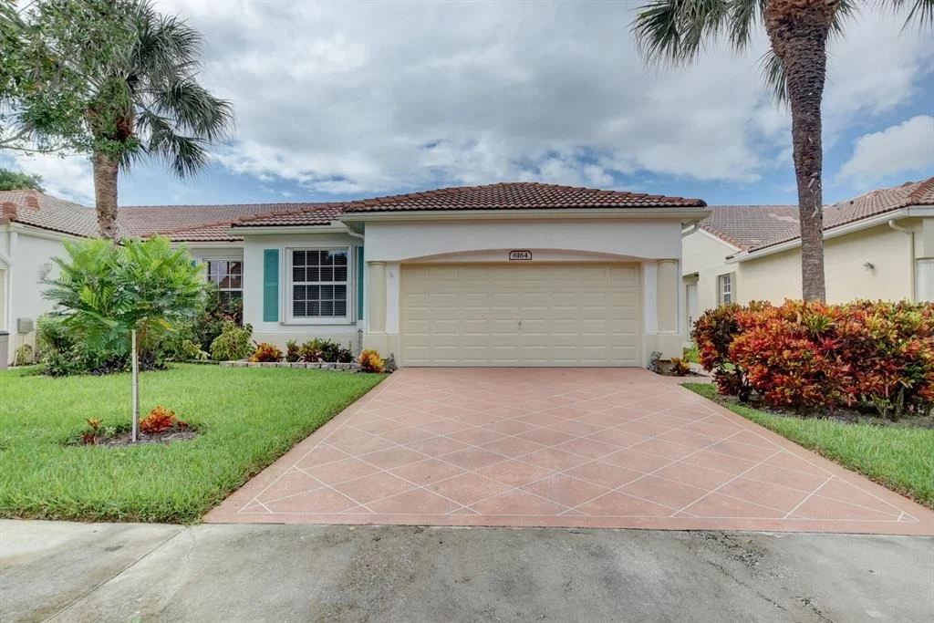 Photo of 6164 Petunia Road