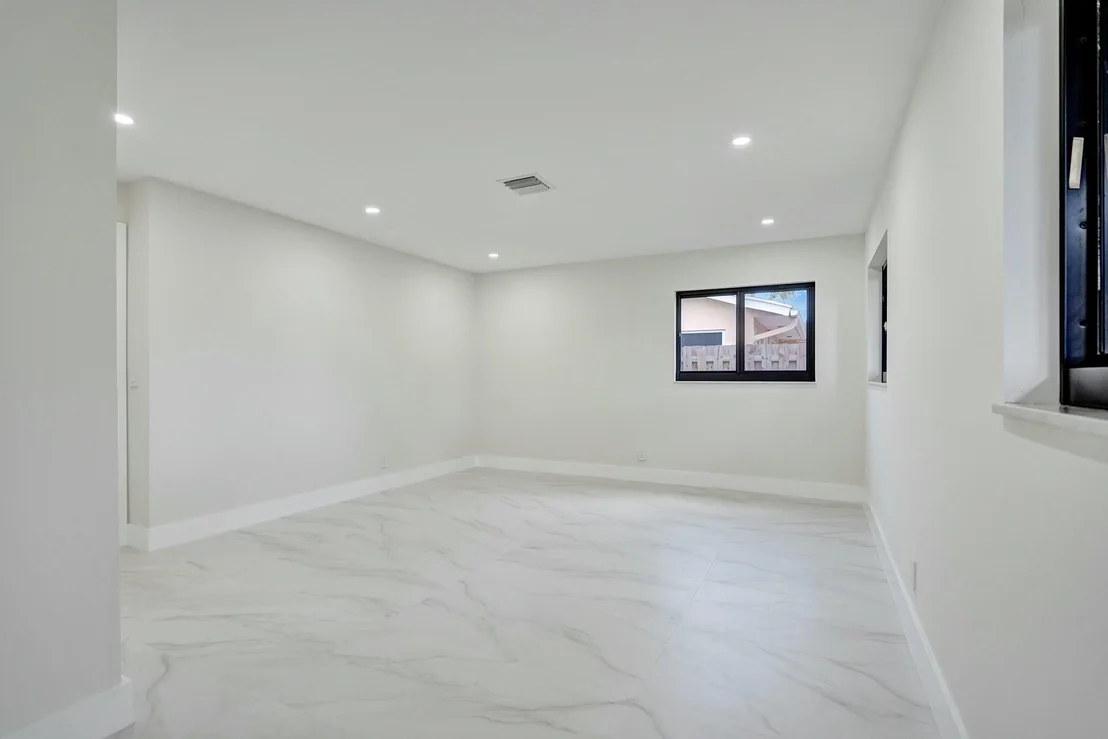 Photo of 728 Heron Drive