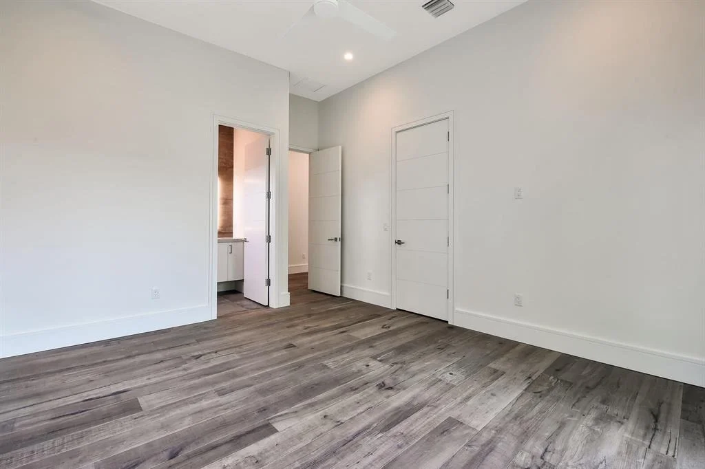 Photo of 960 Banyan Drive