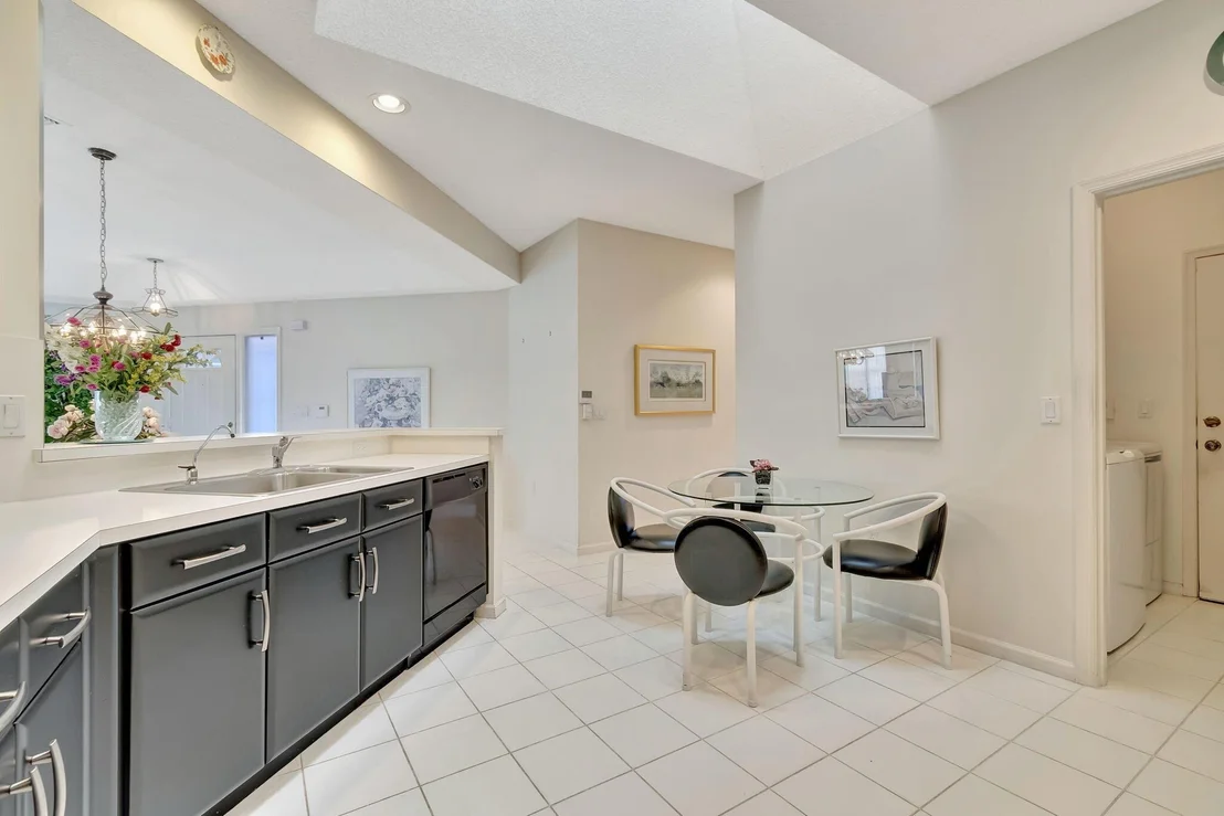 Photo of Unit D at 9928 Seacrest Circle