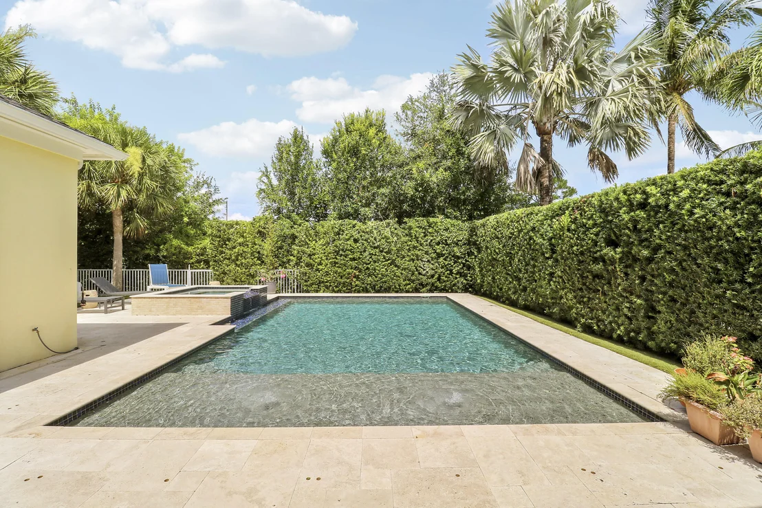 Photo of 314 CARAVELLE Drive