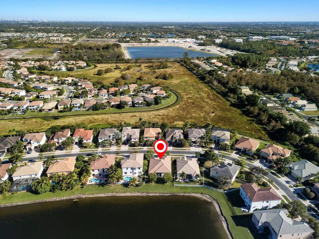 Photo of 1370 Beacon Circle