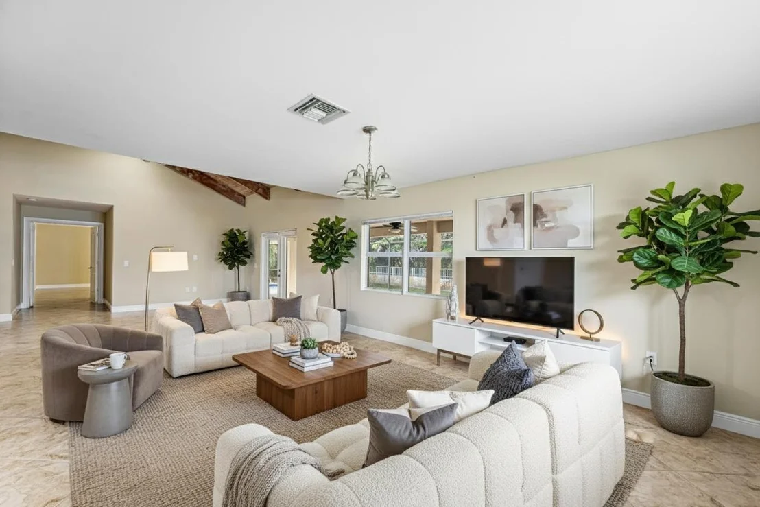 Photo of 4572 White Cedar Lane