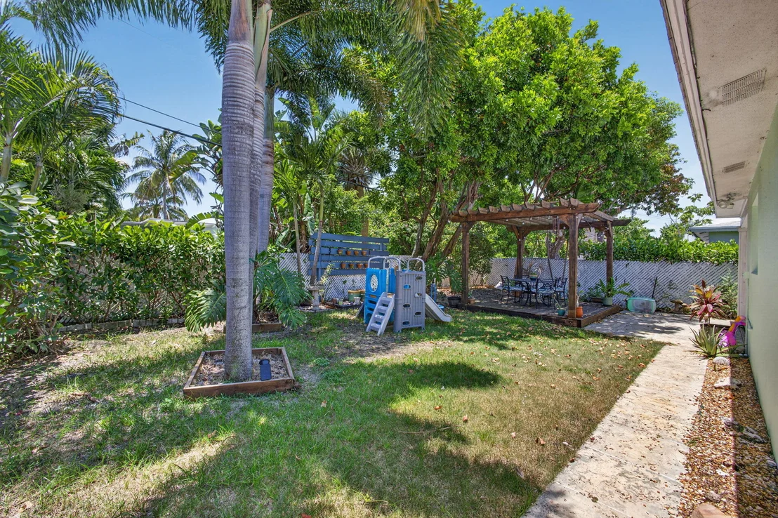 Photo of 213 Fordham Drive