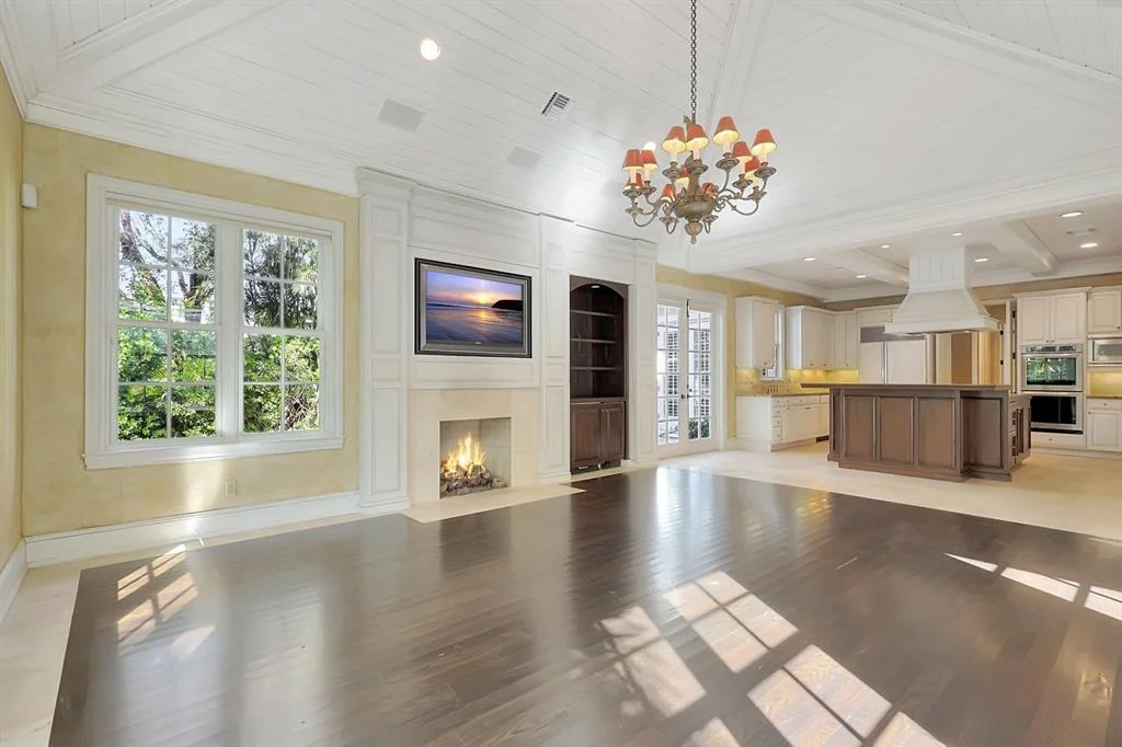 Photo of 551 White Pelican Circle