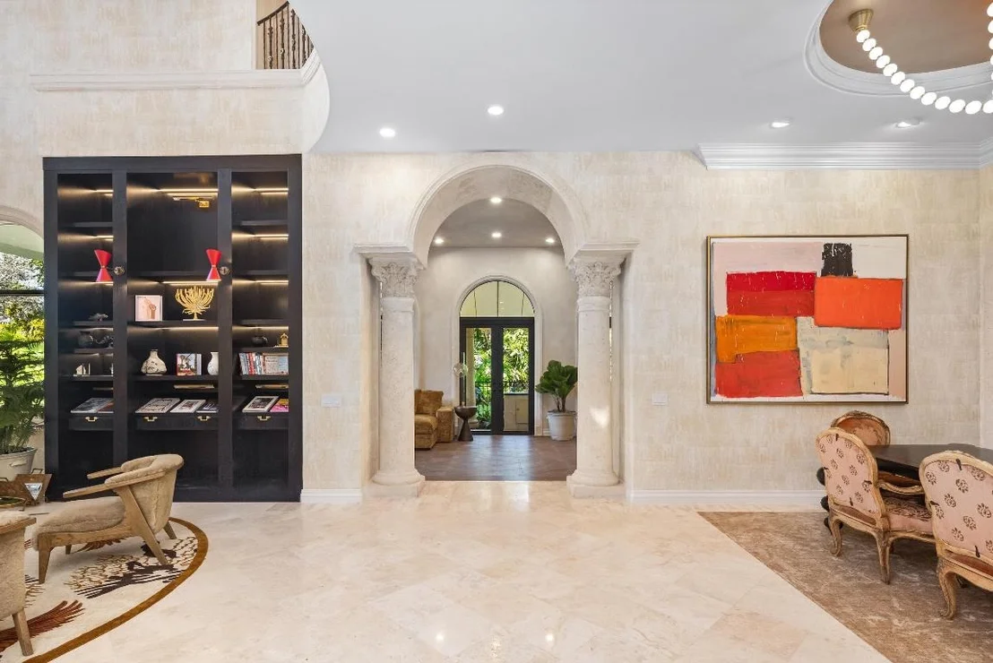 Photo of 422 Addison Park Lane