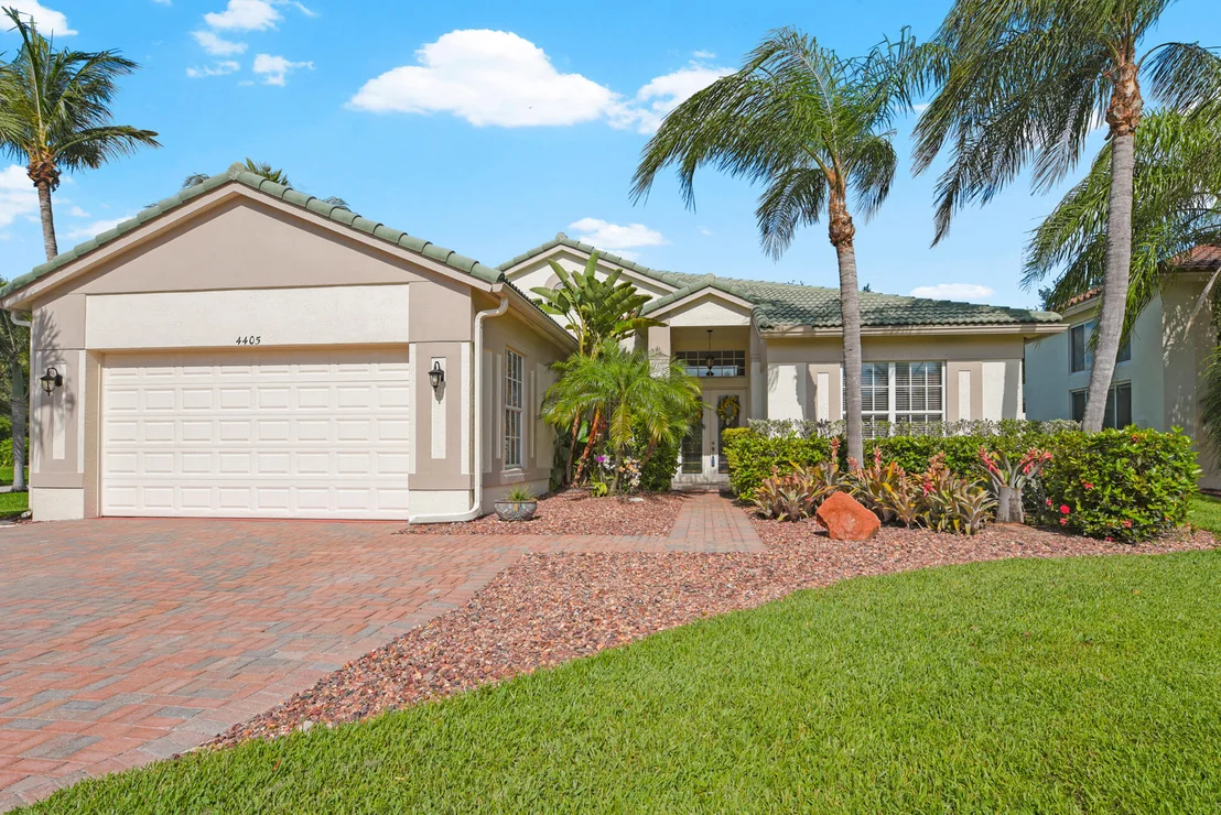 Photo of 4405 Mariners Cove Drive