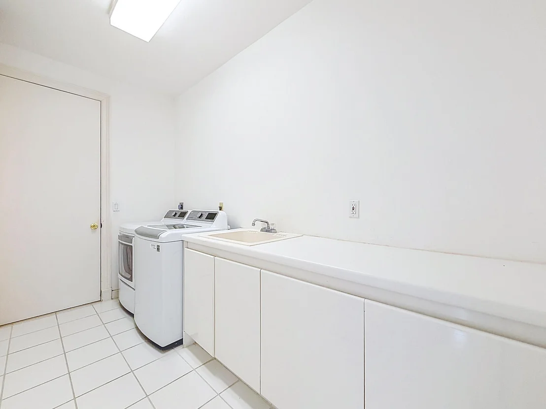 Photo of 5768 Harrington Way