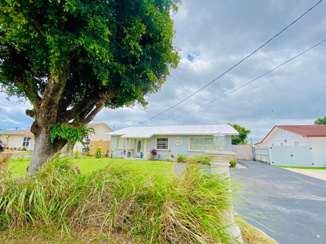 Photo of 4380 Marilyn Drive