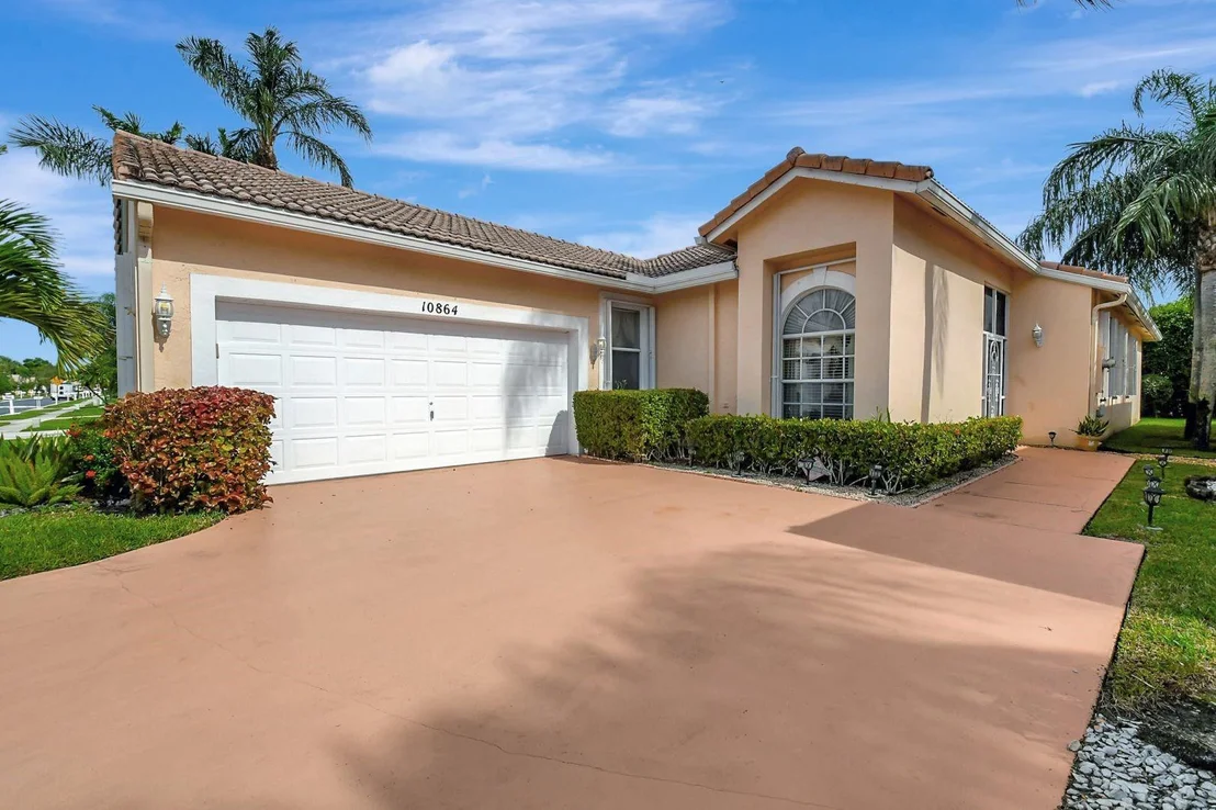 Photo of 10864 Madison Drive