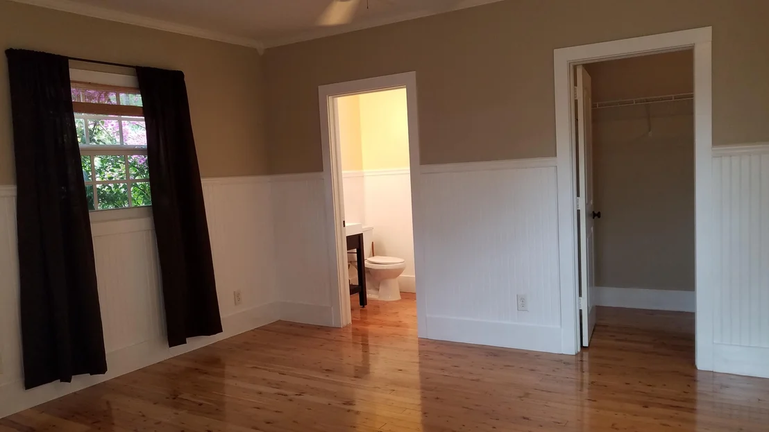 Photo of 726 SE 3rd Avenue