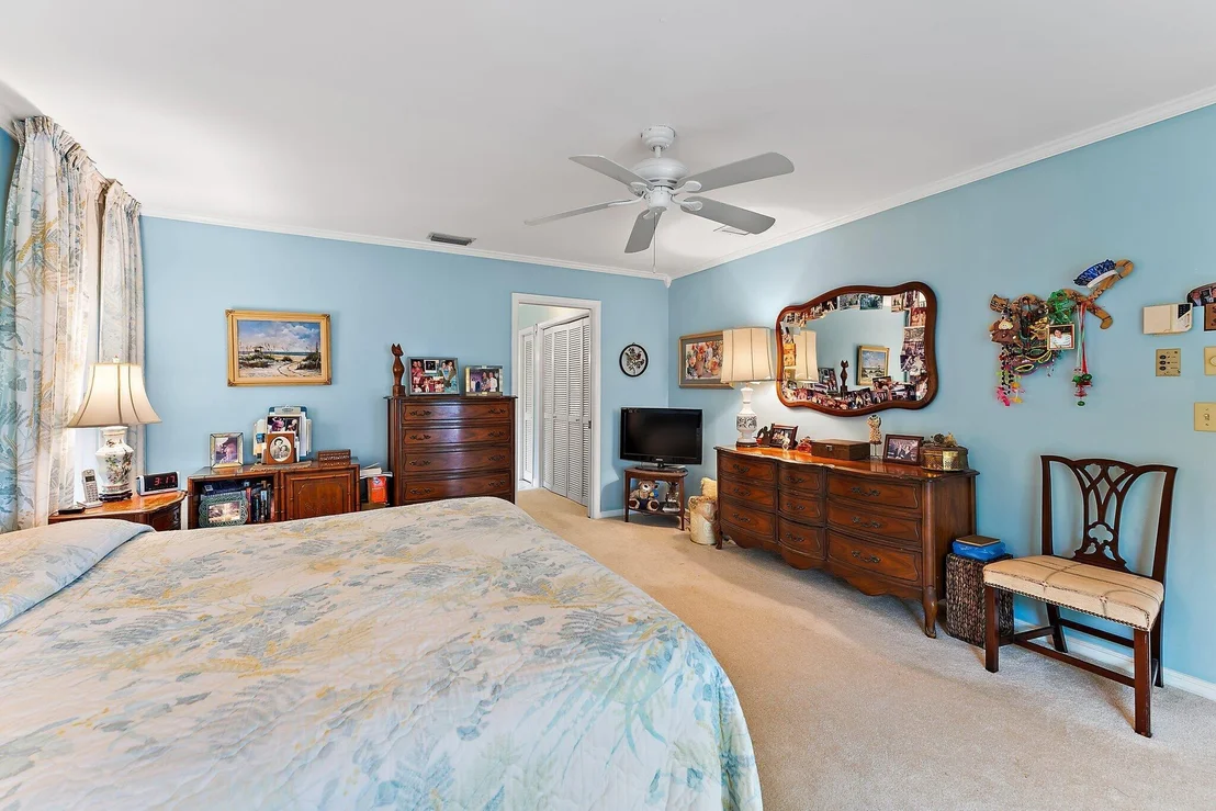 Photo of 138 SE Turtle Creek Drive