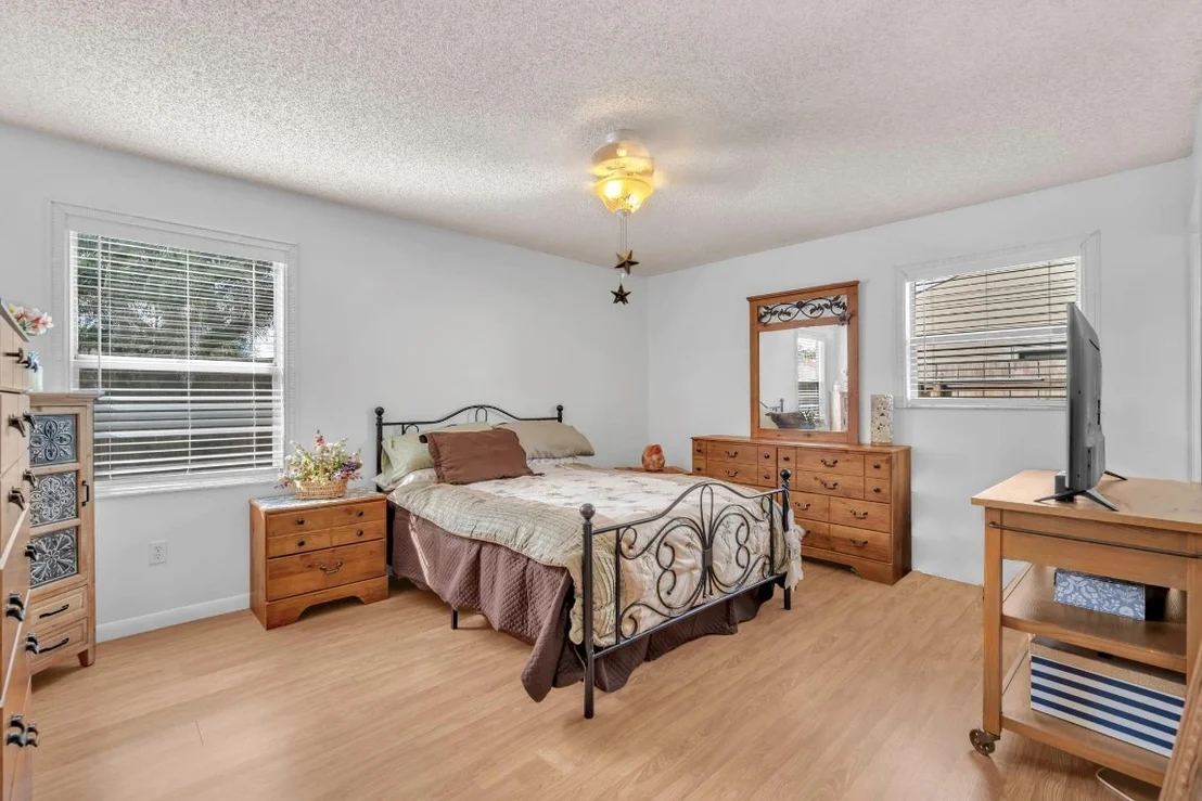 Photo of 5235 Edgewood Drive