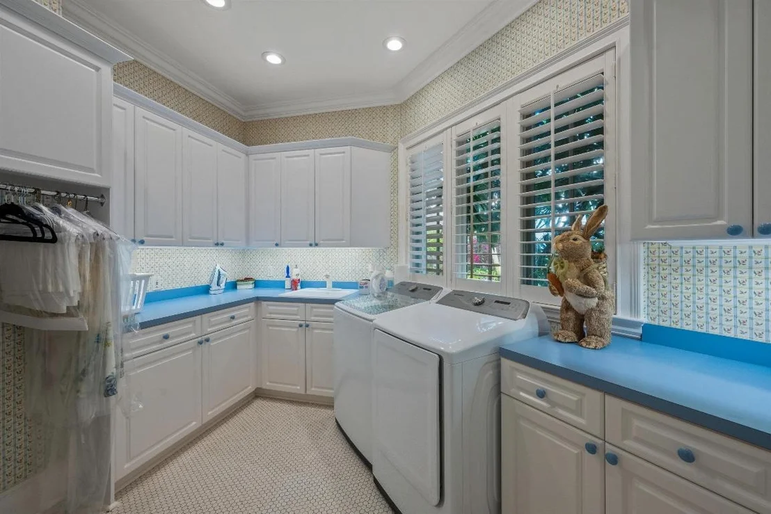 Photo of 258 Locha Drive