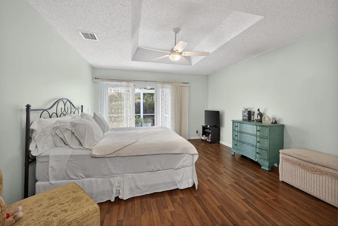 Photo of 152 Eagleton Court
