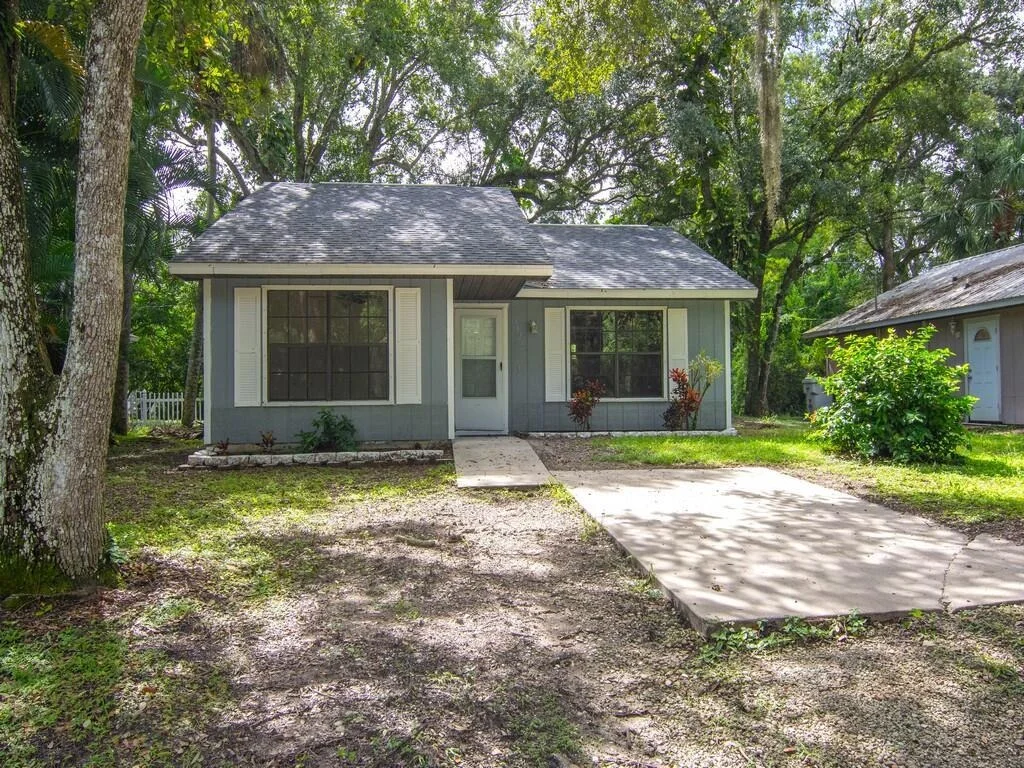 Photo of 6125 7th Lane