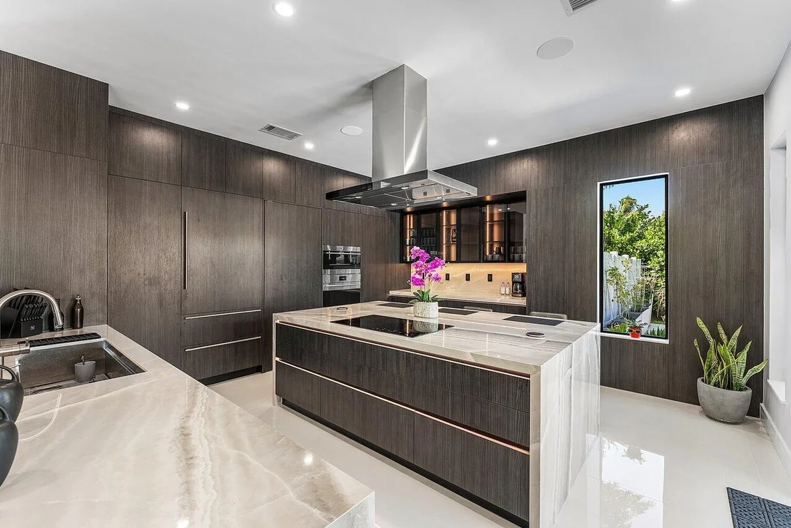 Photo of 8387 Sawpine Road