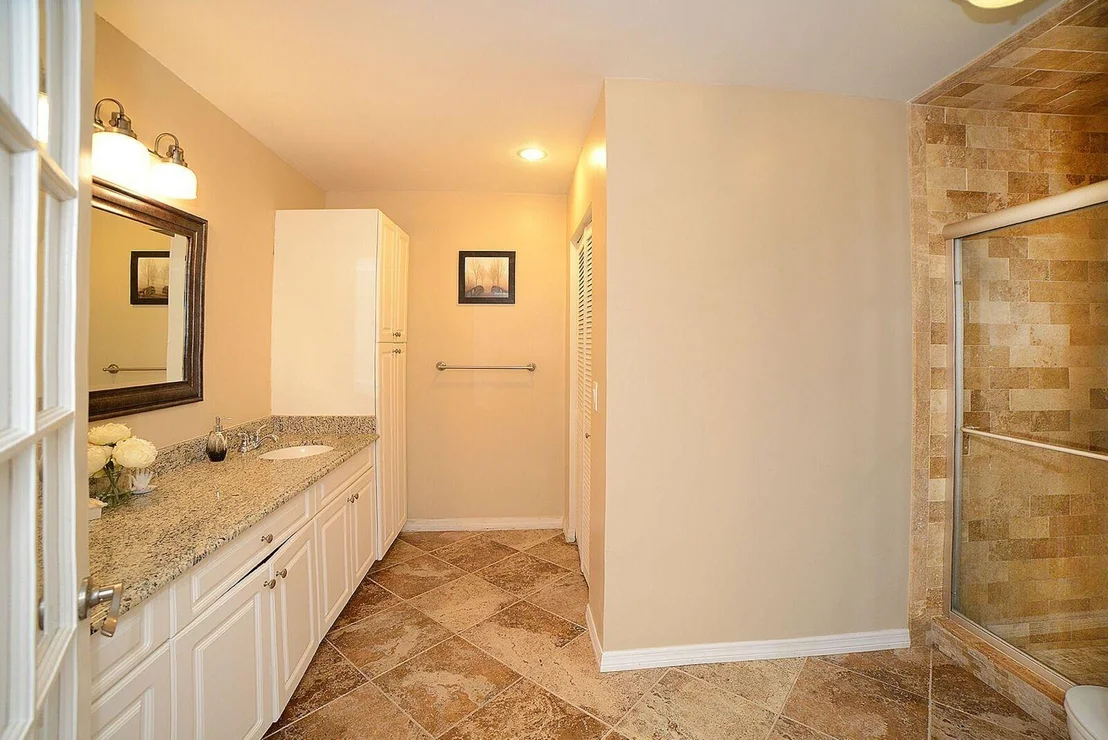 Photo of 4218 Woods End Road