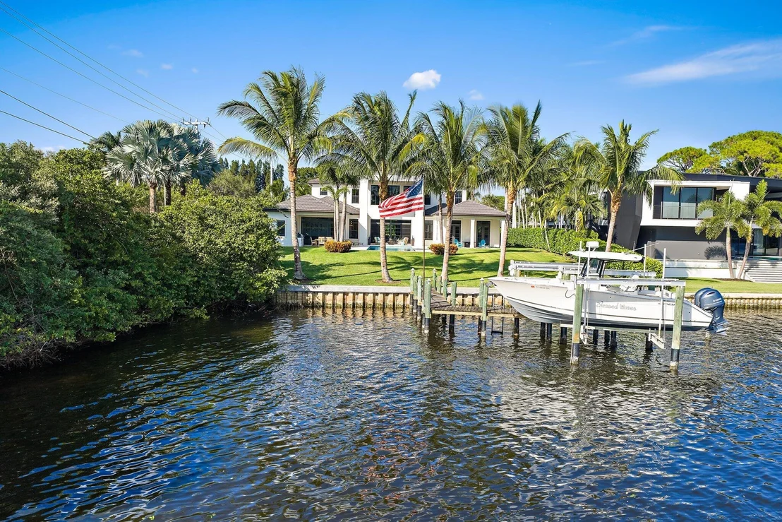 Photo of 5730 Holly Lane