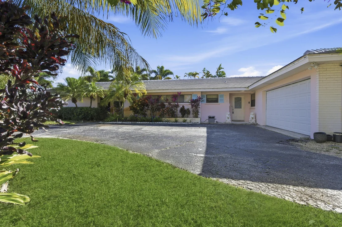 Photo of 634 Westwind Drive